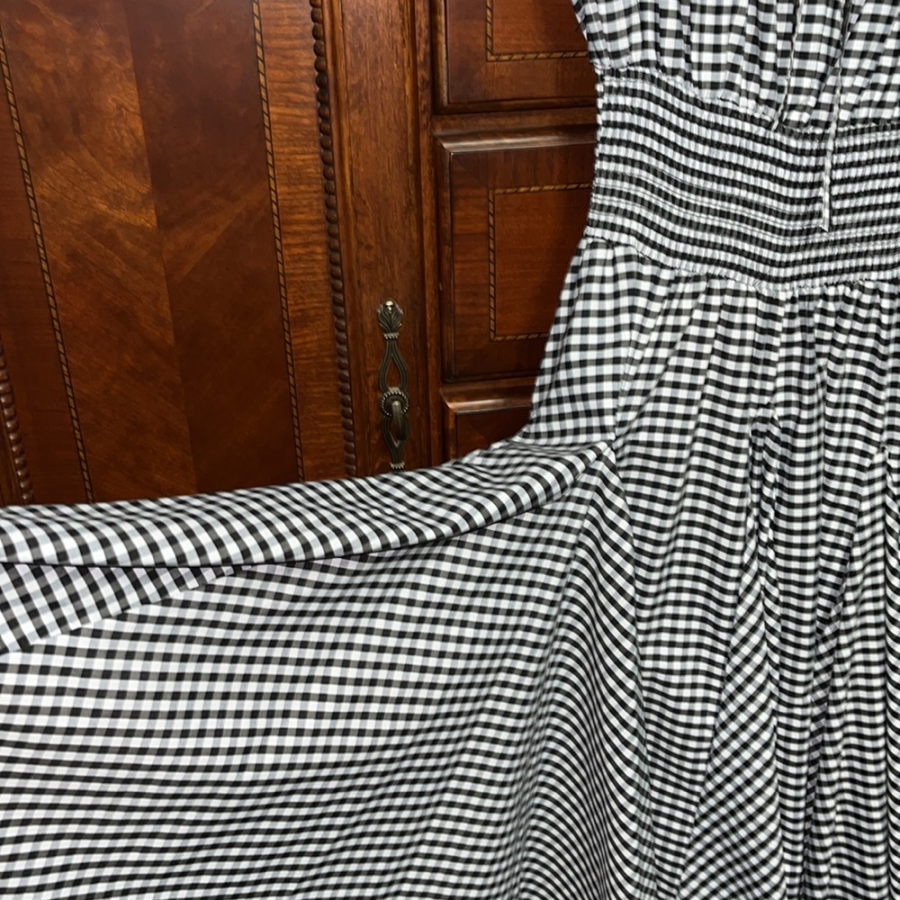 Dress with Full Circle Skirt M